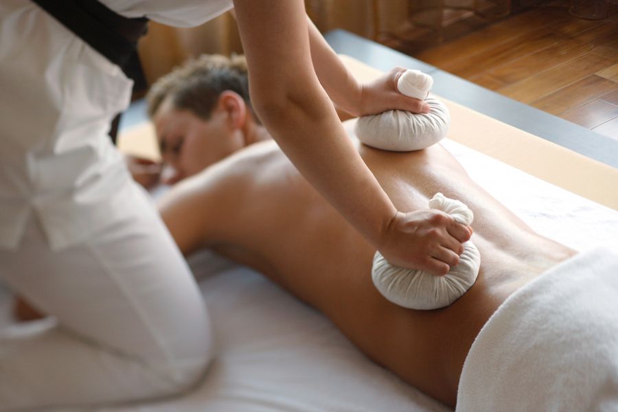 Body treatment massage voyeur
