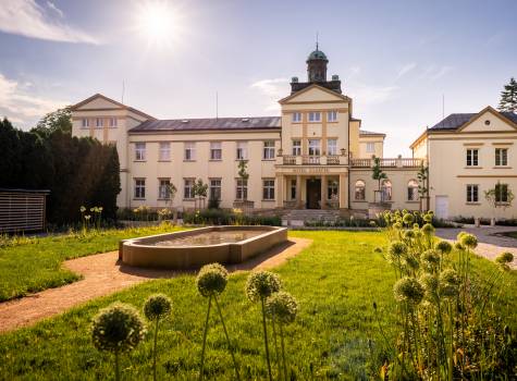 Hotel Zámeček - Zámeček (2)