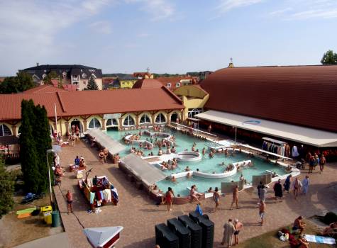 Thermal Varga hotels & apartments *** Veľký Meder - Termalne kupalisko Velky Meder Polokryty-bazen-P9160258