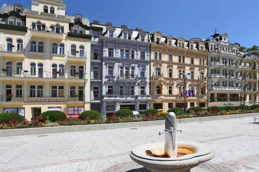 Hotel Astoria Medical&Spa Karlovy Vary. Pojďte se mnou prozkoumat eleganci, pohodu a vstřícnost v srdci lázeňského města